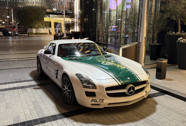 Mercedes-Benz SLS AMG