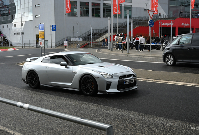 Nissan GT-R 2017