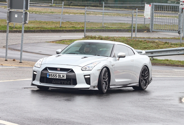 Nissan GT-R 2017