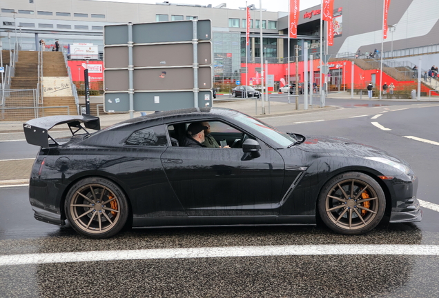 Nissan GT-R