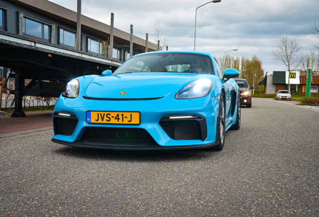 Porsche 718 Cayman GT4