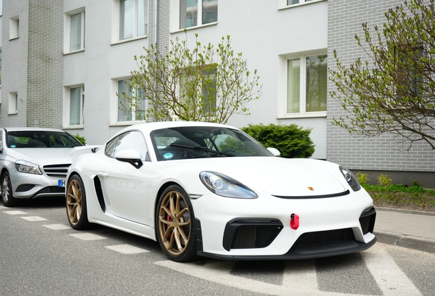 Porsche 718 Cayman GT4
