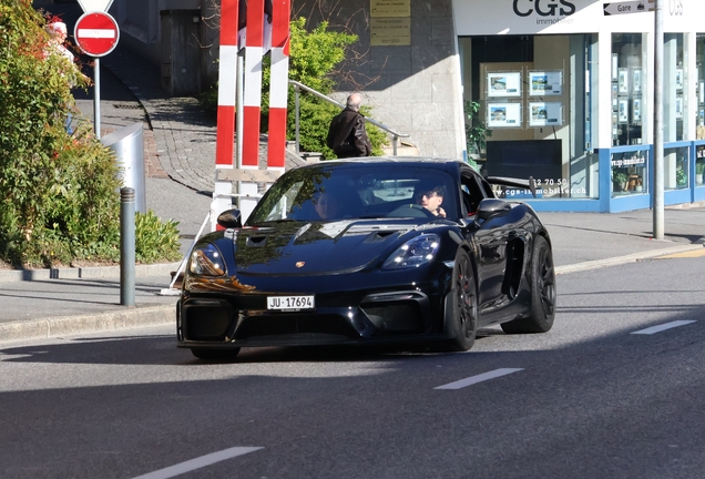 Porsche 718 Cayman GT4 RS Weissach Package
