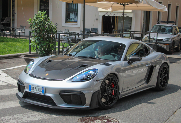 Porsche 718 Cayman GT4 RS Weissach Package