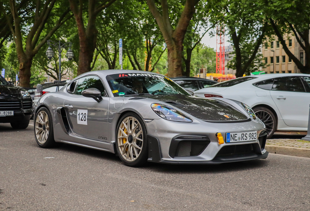 Porsche 718 Cayman GT4 RS Weissach Package Manthey Racing