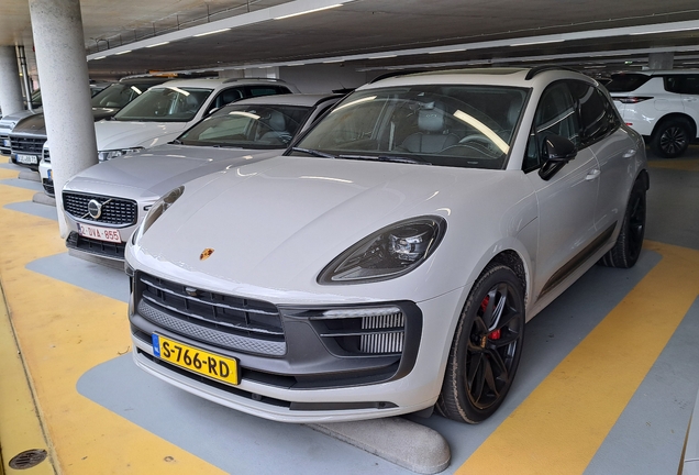 Porsche 95B Macan GTS MkIII