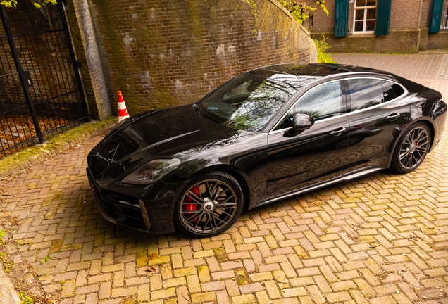 Porsche 972 Panamera Turbo E-Hybrid