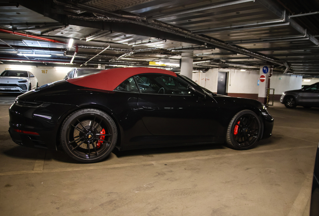 Porsche 992 Carrera 4 GTS Cabriolet MkI