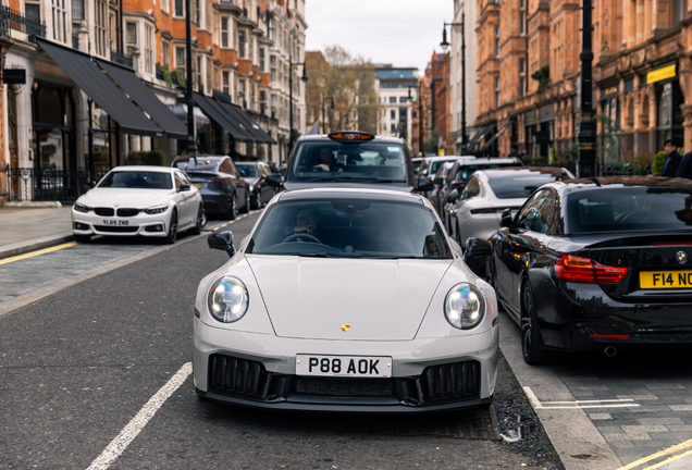 Porsche 992 Carrera 4 GTS MkII