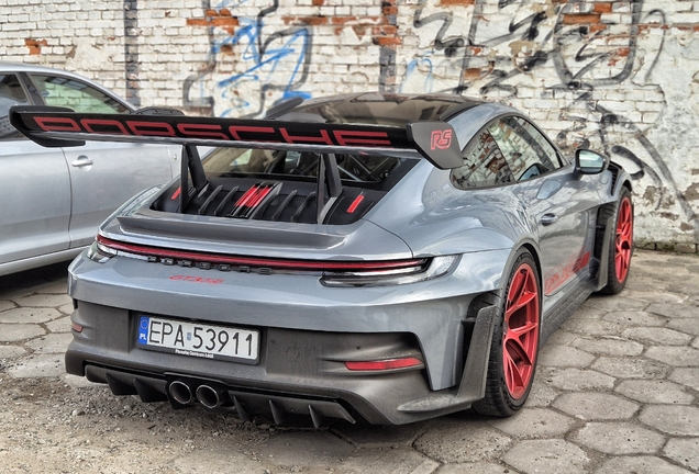 Porsche 992 GT3 RS MkI Weissach Package