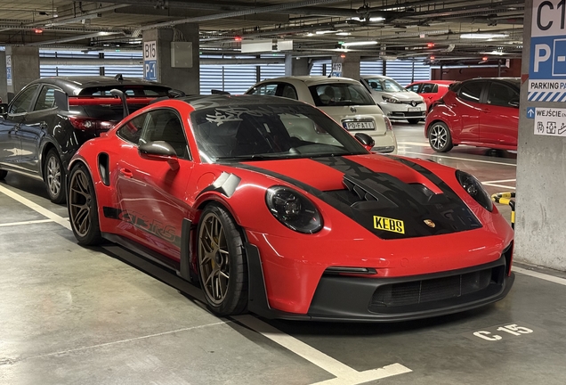 Porsche 992 GT3 RS MkI Weissach Package