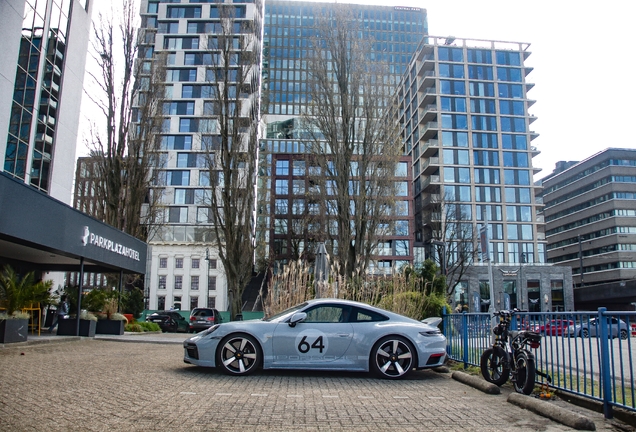 Porsche 992 Sport Classic