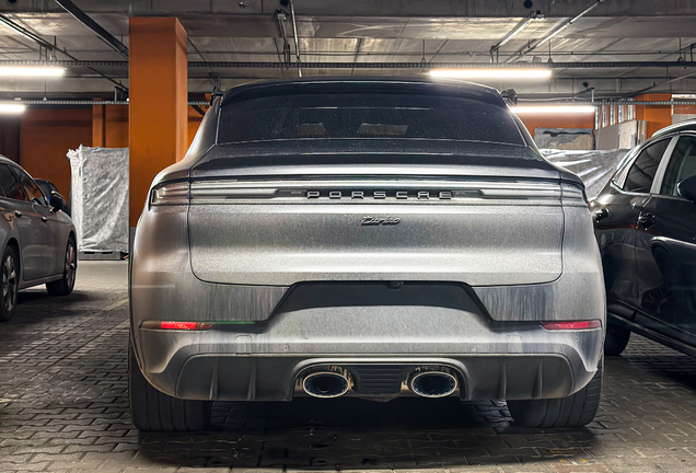 Porsche Cayenne Coupé Turbo E-Hybrid