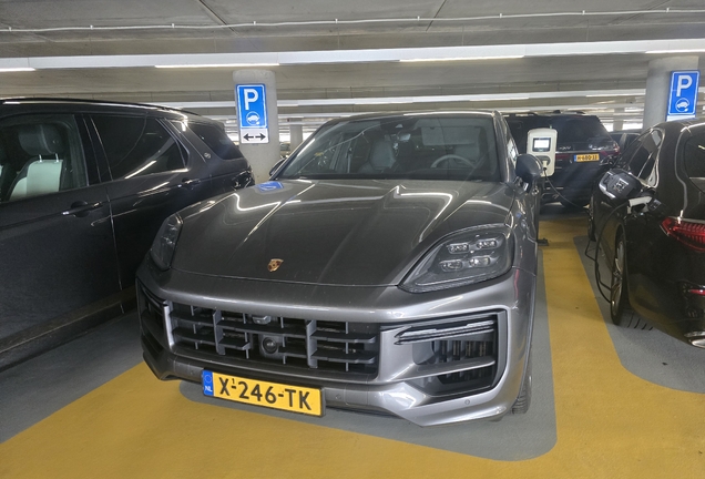 Porsche Cayenne Coupé Turbo E-Hybrid