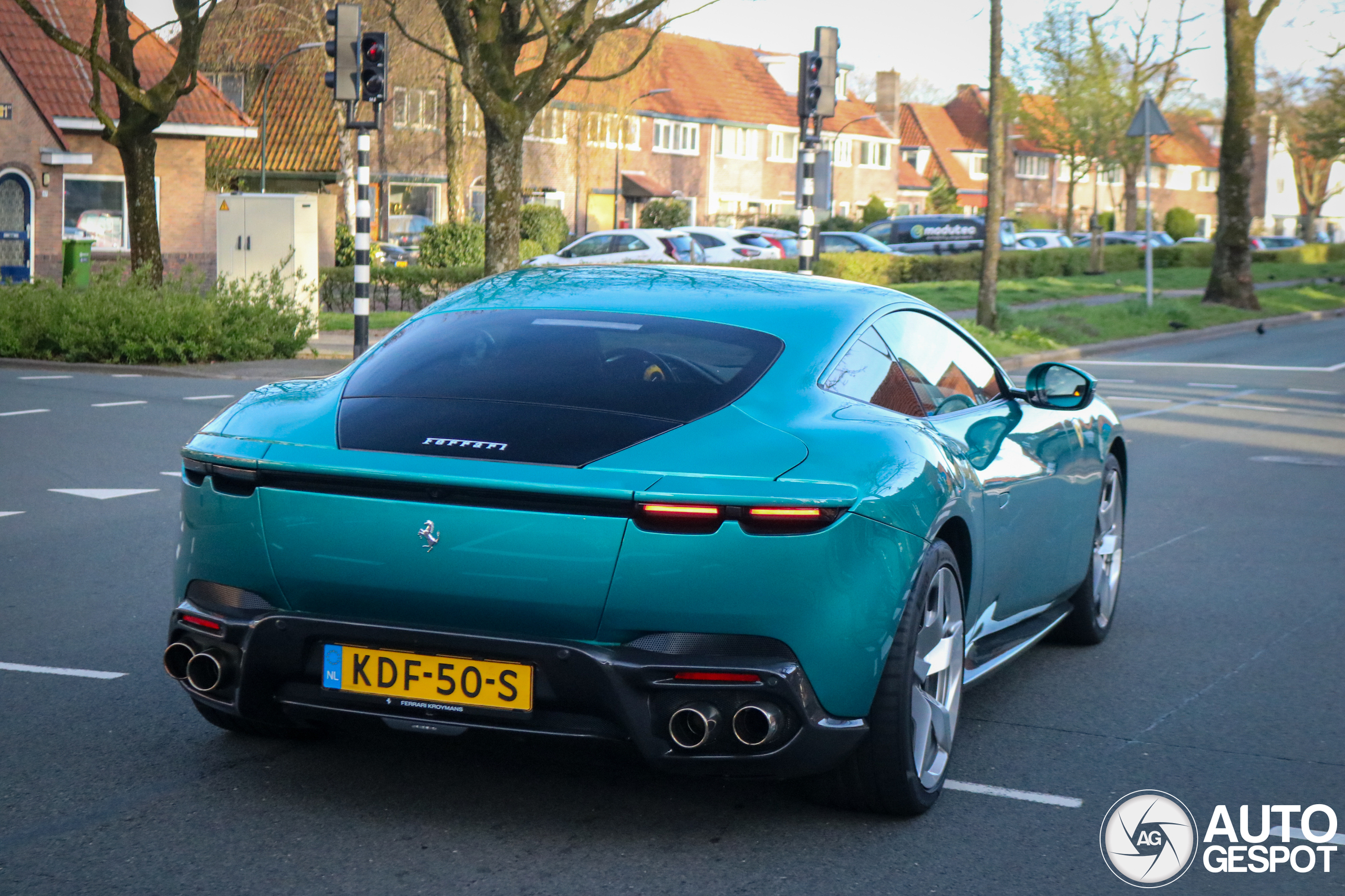 Spot van de dag: Ferrari Amalfi