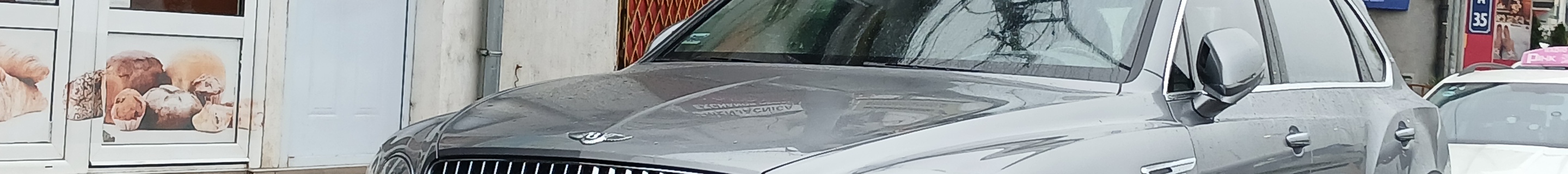 Bentley Bentayga Azure EWB First Edition