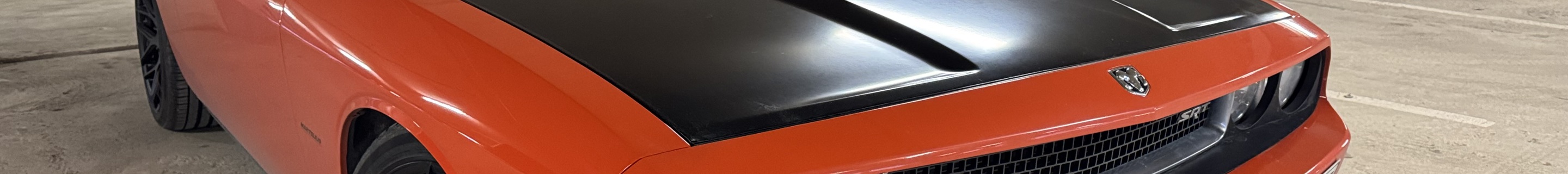 Dodge Challenger SRT-8