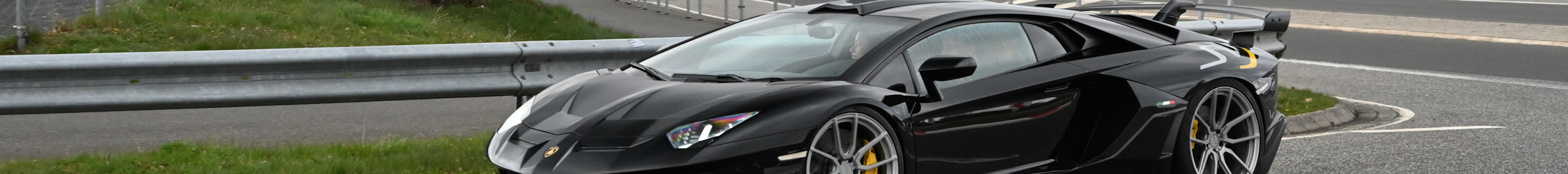 Lamborghini Aventador LP700-4