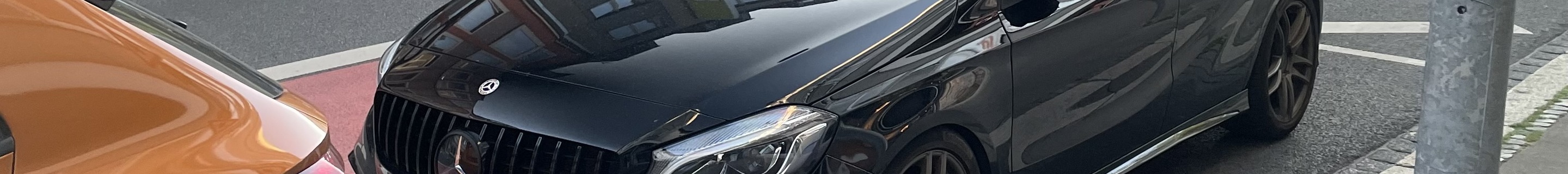 Mercedes-AMG A 45 W176 2015