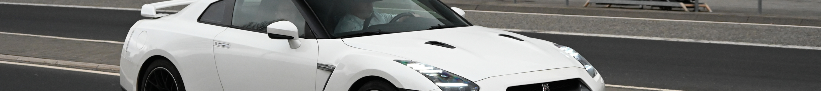 Nissan GT-R HKS 700R