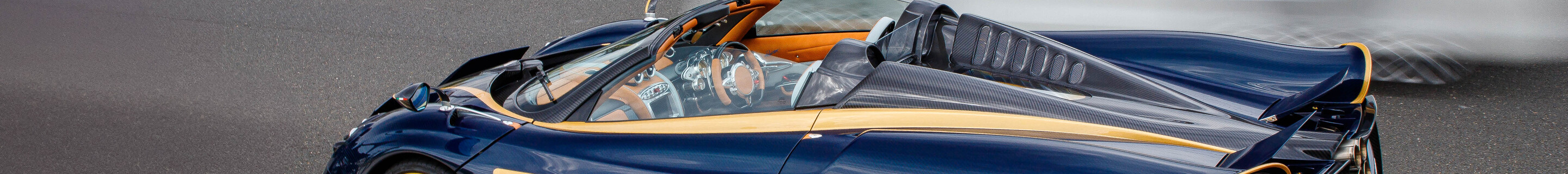 Pagani Huayra Roadster