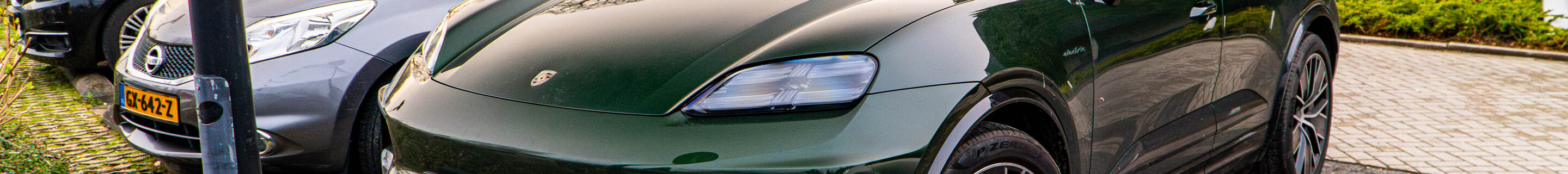 Porsche Macan EV Turbo