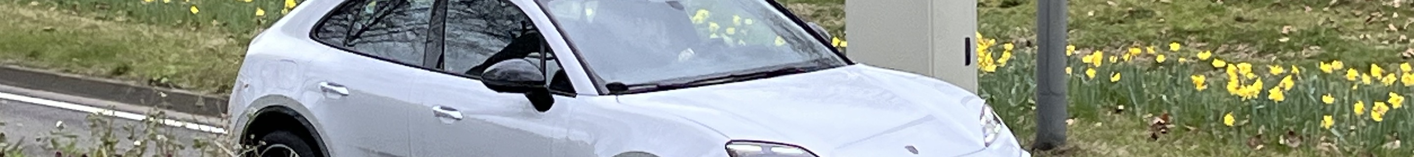 Porsche Macan EV Turbo