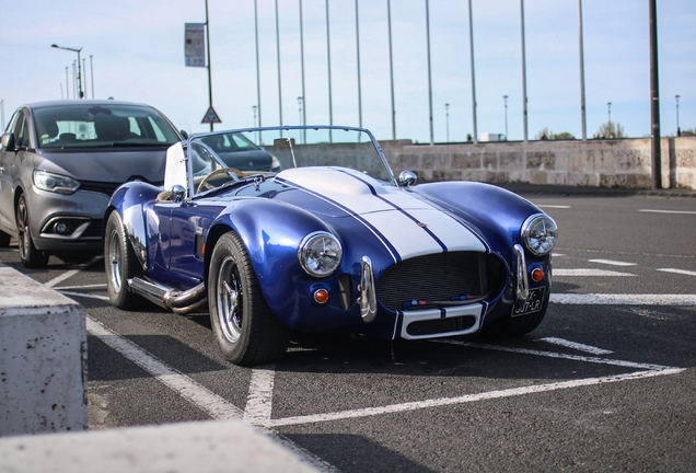 AC Cobra 427