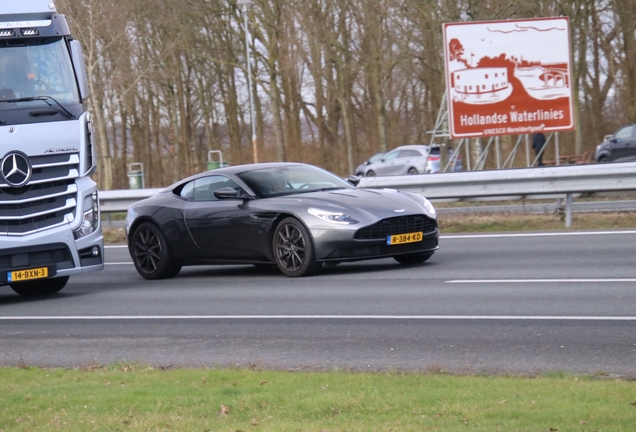 Aston Martin DB11