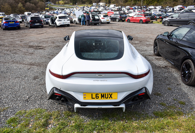 Aston Martin V8 Vantage 2018