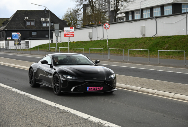 Aston Martin V8 Vantage 2018