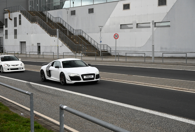 Audi R8 V10 Plus 2013