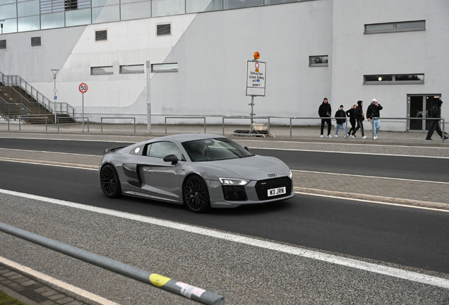 Audi R8 V10 Plus 2015
