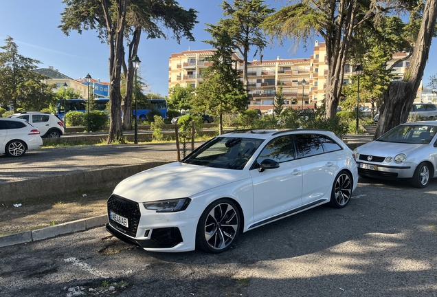 Audi RS4 Avant B9
