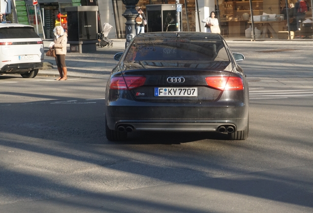 Audi S8 D4