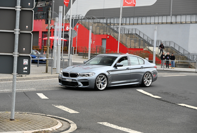 BMW M5 F90