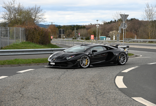 Lamborghini Aventador LP700-4