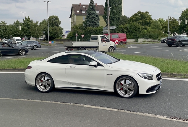 Mercedes-AMG S 63 Coupé C217