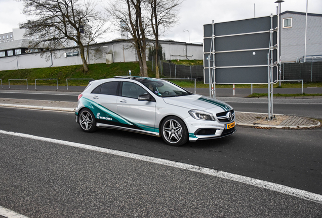 Mercedes-Benz A 45 AMG