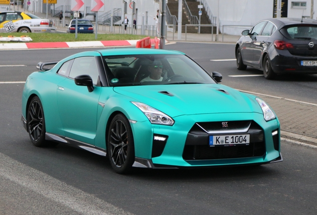 Nissan GT-R 2017