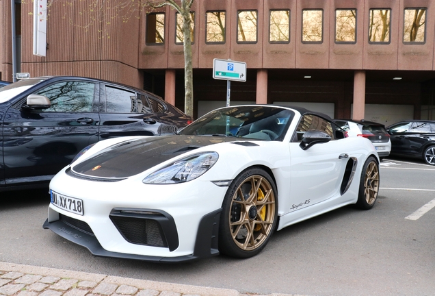 Porsche 718 Spyder RS Weissach Package