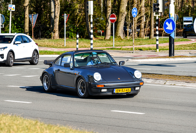 Porsche 930 Turbo