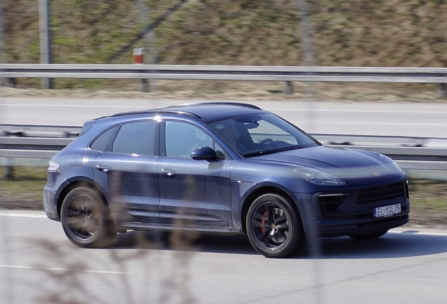 Porsche 95B Macan GTS MkIII