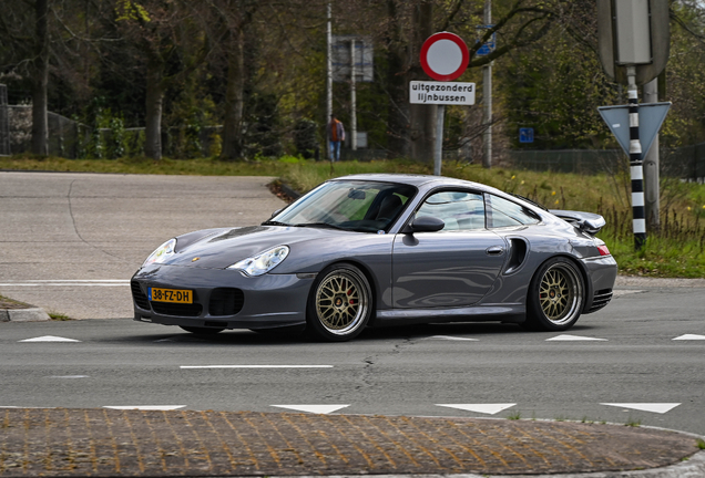 Porsche 996 Turbo