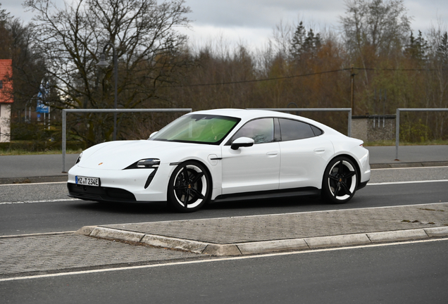 Porsche Taycan Turbo MkI