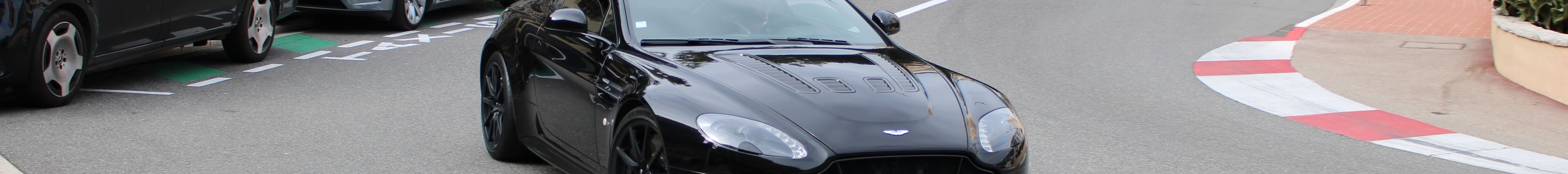Aston Martin V12 Vantage S