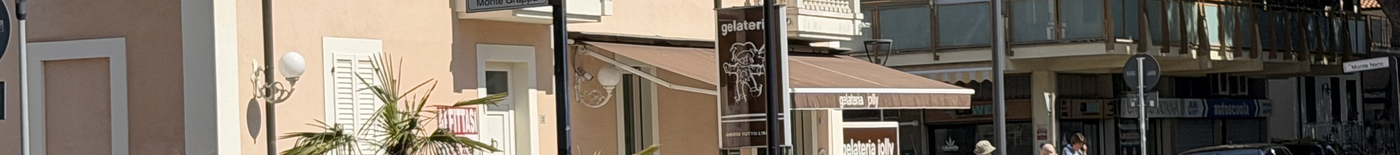 Aston Martin V8 Vantage 2018