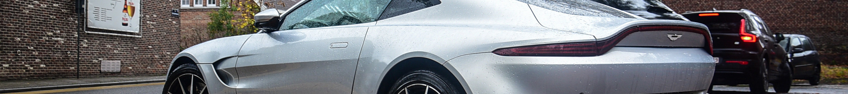 Aston Martin V8 Vantage 2018