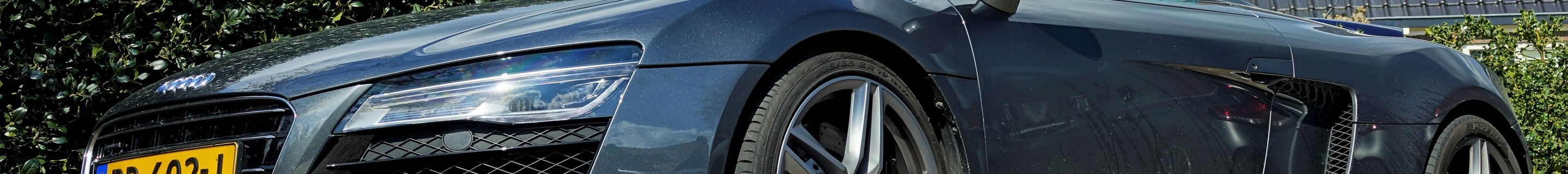 Audi R8 V10 Spyder 2013