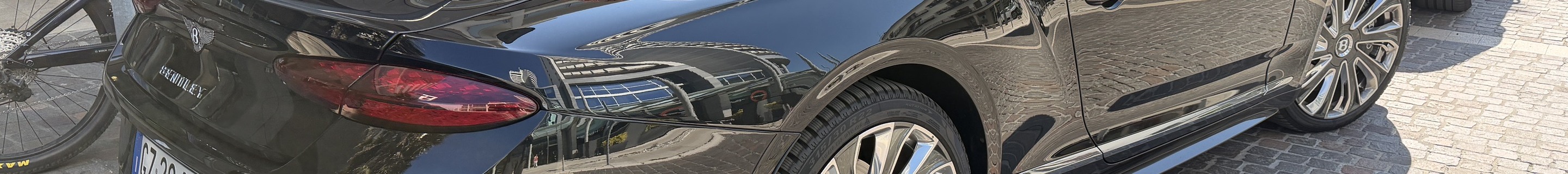 Bentley Continental GT Mulliner 2025